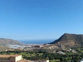 Affitto Appartamento in C/ de las higueras 93. Piso con estupendas vistas y totalmente equipado