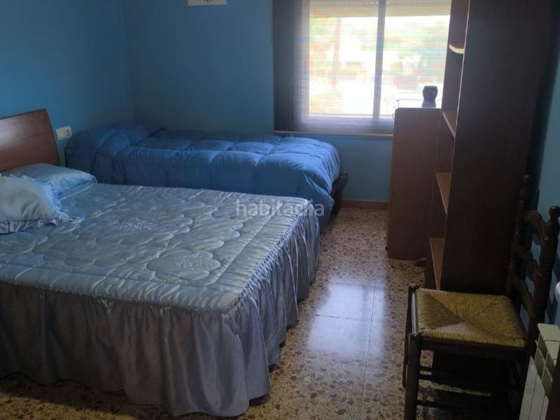 Foto f7db3573-f0d1-46a0-803e-8bcbf0d56391. Xalet a carrer central 2 a Botarell