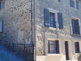 House in Rue de la halte 1. Maison de village en pierres