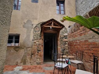 House in Vell 43. Casa de pueblo adosada