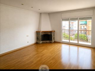 Duplex in Lluis milet 0. Magnífic dúplex de 155 m² amb autèntica configuració de casa uni