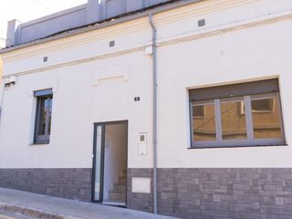 Location Bureau à Patronat 2. Espacios equilibrados para la concentración y la pausa