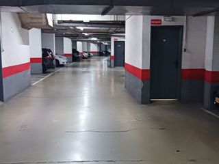 Posto auto in Carrer salvador espriu  5 b. Parking excelente