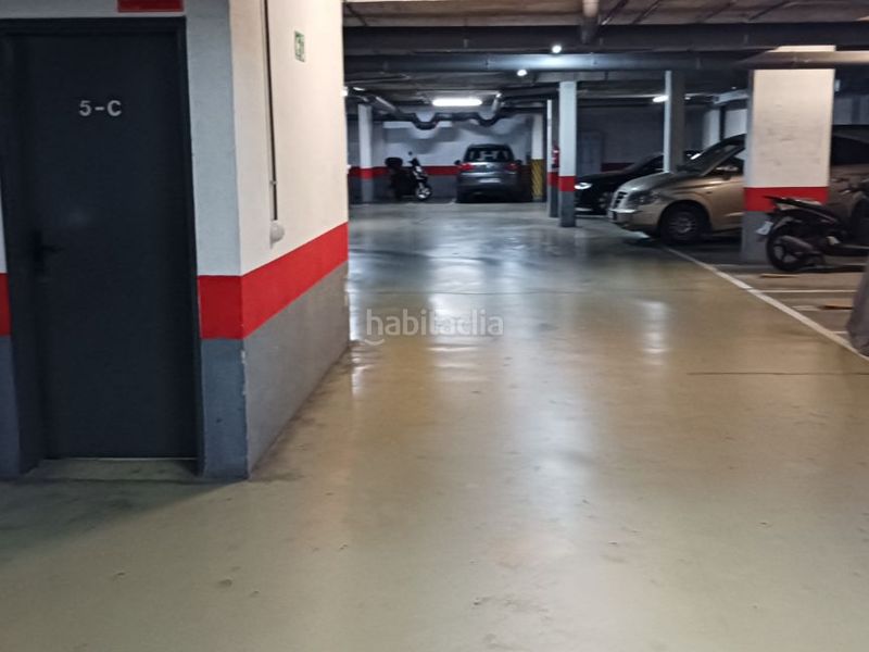 Foto c24198ea-cb51-4c86-b106-62736fbd92d0. Car parking in carrer salvador espriu 5 b in Centre Sant Just Desvern