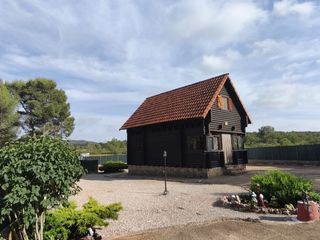 Chalet in Carrer vuit de maig 505. Oportunidad: preciosa cabaña de madera con vistas en masbermell,