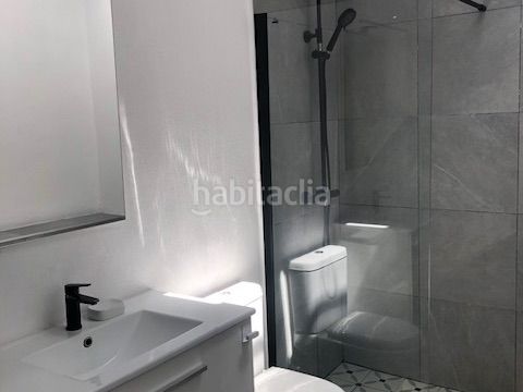 Foto 0c16f32b-3a90-44aa-9c2f-02527f4bfcfe. Casa a carrer de gelabert 12 a Son Serra-Sa Vileta Palma de Mallorca