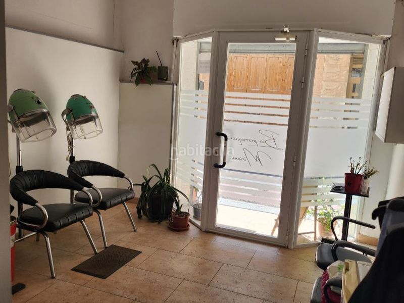 Foto 5ff3779f-b05c-4015-9335-49a0ab1c1f1b. Traspaso local comercial en passeig pere iii baixos traspaso por enfermedad en Manresa