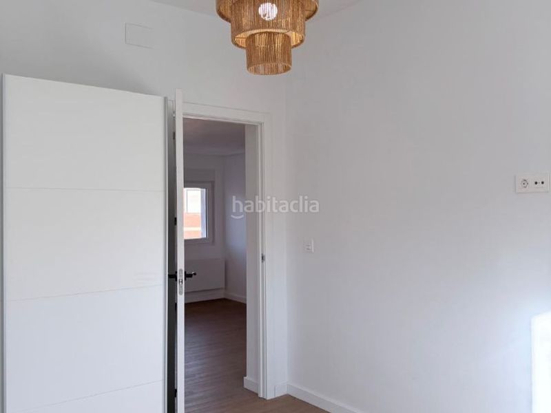 Foto e34317ac-51f1-448e-b2a2-3a1714878d52. Flat in calle de la amistad 20a in Versalles Avilés