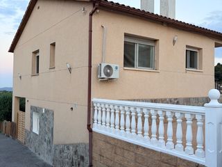 Casa a Urbanitzacio pineda bigues 58. Casa en venta en bigues i riells
