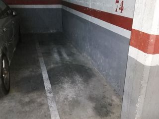 Location Parking moto à Carrer de joan puig 20. Alquiler parking moto. rubí, las torres