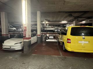 Miete Autoparkplatz in Joan güell  3. Plaza de parking grande
