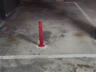 Autoparkplatz in Carrer de pau casals 8. Parking en la mejor zona.