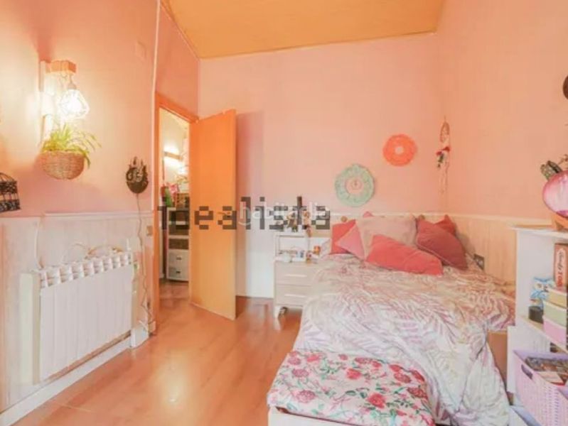 Foto b5e7c62b-8377-443d-be36-e2c86b7ffe88. Dúplex amb aparcament a Ca n´Oriol Rubí