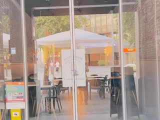 Umzug Geschäftsraum in Plaza marqués de camps  14. “no queremos especuladores, solamente personas que realmente est