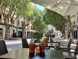 Traspàs Local Comercial a Blanquerna 47. Traspaso cafeteria