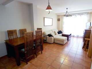 Affitto Appartamento in Costa y borras  54. Piso de 3 habitaciones con garaje y trastero junto al metro de p