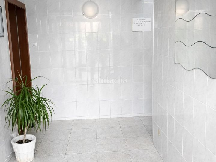 Foto b02ca207-d69a-4e58-8ff4-a2b2c007f59e. Piso en c/sant mateu 14 piso exterior, luminoso para entrar a vivir. en Badalona