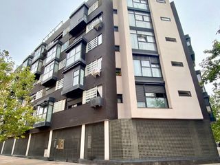 Pis a Martin muñoz de las posadas 8. Apartamento en venta en urbanización con piscina, garaje y trast