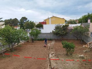 Terreny residencial a Vinyet 3. Parcela urbana de aproximadamente 300 m² en la collada (vilanova