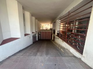 Autoparkplatz in Calle manuel arellano 7. Se vende garaje en el corazón de triana