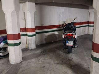 Lloguer Aparcament de moto a Alexander gali  77. Plaza parking moto