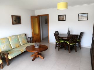 Pis a Avenida de cartagena 1. Particular vende piso en altet. amueblado.