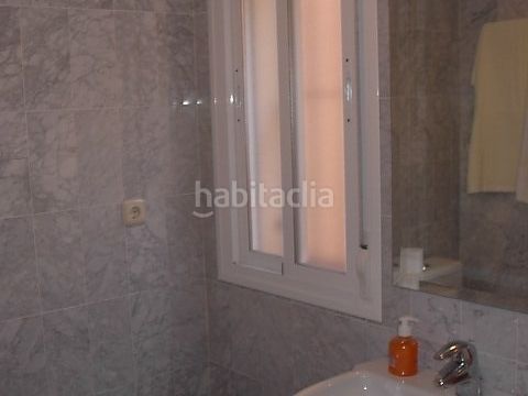 Foto d6707c0e-77d5-4799-ac3d-e0890b687e3e. Casa adossada a calle brisamar 7 a Torrox park Torrox