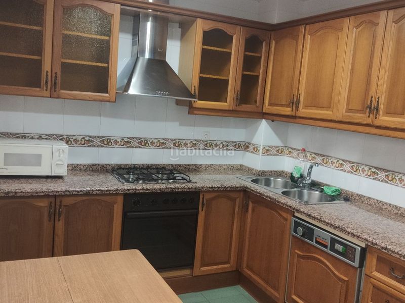 Foto 9b38cc3f-7711-4880-802d-4eb38d54bfaa. Piso en Camino de Ronda 143 particular vende piso sin intermediarios, sin comisiones, , con opcion a garaje cerrado en Granada