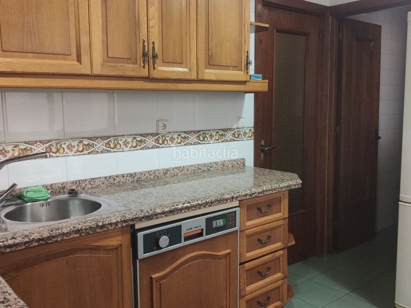 Foto a0bc37a7-d8e1-4b10-89eb-50329c2314ea. Piso en Camino de Ronda 143 particular vende piso sin intermediarios, sin comisiones, , con opcion a garaje cerrado en Granada