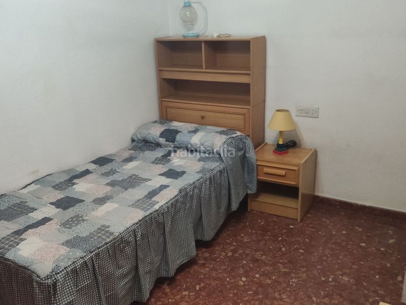 Foto a2d20ac6-6377-4ad8-99b5-b2130fd6d0ca. Piso en Camino de Ronda 143 particular vende piso sin intermediarios, sin comisiones, , con opcion a garaje cerrado en Granada