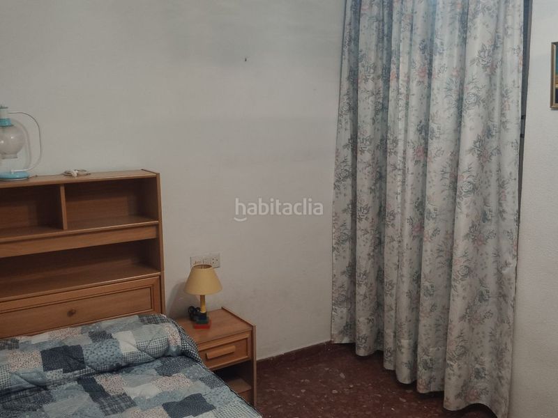Foto ce888cab-f05a-4a1b-8c8e-83ee847375fd. Piso en Camino de Ronda 143 particular vende piso sin intermediarios, sin comisiones, , con opcion a garaje cerrado en Granada