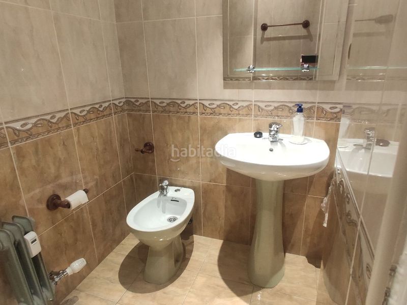 Foto f06de469-21e4-48a1-9e4f-c65dd3f6f53d. Piso en Camino de Ronda 143 particular vende piso sin intermediarios, sin comisiones, , con opcion a garaje cerrado en Granada