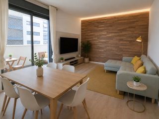 Piso en Carrer d'alfons xii, 251-269 escalera e 2-2 251. Obra nueva, terraza y luz natural junto a la playa