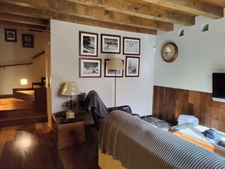 Rent Duplex in Carrer orient 27. Dúplex de 135 m² en el centro de alp, con terraza, parking y tra