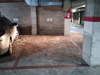 Affitto Posto auto in Carrer de josep irla 26. Alquiler de garaje en calle de josep irla, 26