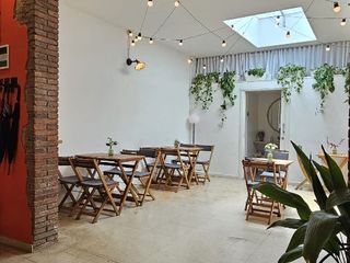 Local Comercial a Ferran puig 70. Oportunidad única · traspaso de cafetería de especialidad en el
