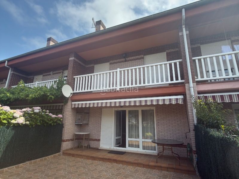 Foto e1435010-49ce-4641-84d8-1ef8c6e46368. Chalet in eulogio merino 32 in Reocín