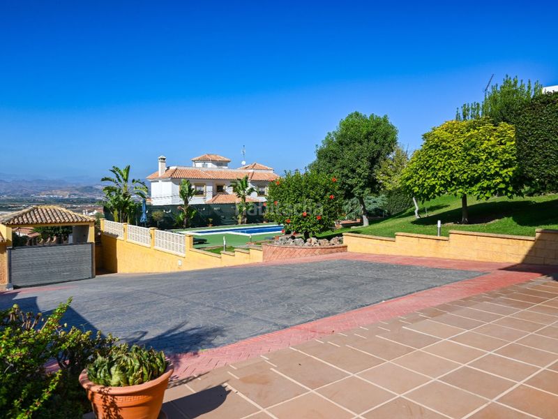 Foto d8c3f2bf-15d7-4b82-b54d-1e2f5f06ba72. Rent house in calle torreón 90 in Manantiales - Lagar - Cortijo Alhaurín de la Torre