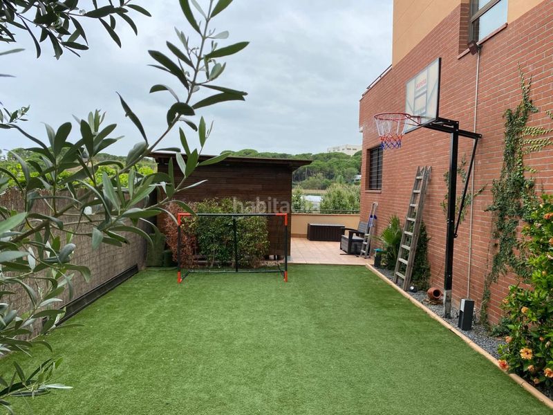 Foto 4b18c374-b1a3-46f2-86fe-45c4cce4fd09. Casa adossada a hort del bisbe 49 a Centre Arenys de Mar