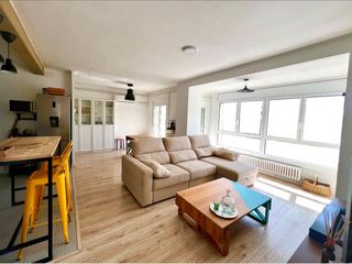 Penthouse in Carretera lleida 16. Amplio atico reformado con increibles vistas