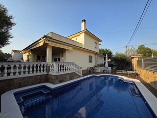 Chalet in Carrer de xaloc 10. Espectacular casa a quatre vents amb vistes a montserrat a caste