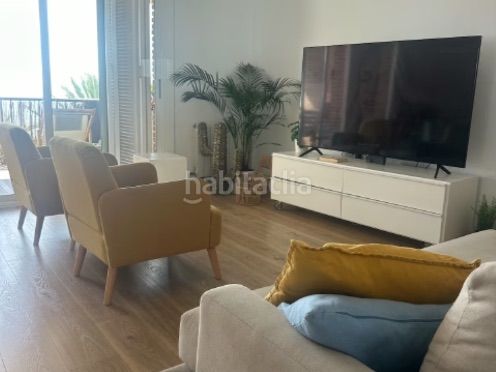 Foto 31f436c2-3225-4c8d-8494-bede3100dd22. Location duplex dans paseo marítimo 9 dans les botigues de Sitges Sitges