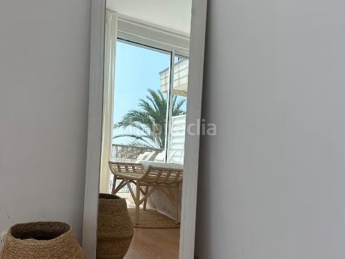 Foto 487775b9-d851-4c27-8500-095377915096. Location duplex dans paseo marítimo 9 dans les botigues de Sitges Sitges
