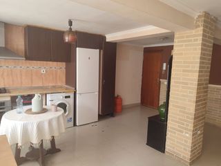 Piso en Av san jose artesano  1. Buena zona buenos vecinos