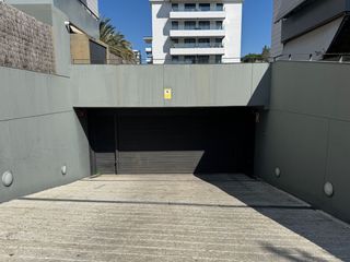 Miete Autoparkplatz in Mare de la font 49. Garaje en alquiler volpelleres sant cugat del v