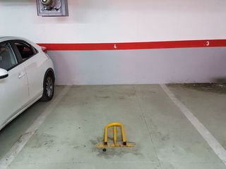 Affitto Posto auto in Avda/ salvador dali 15. Plaça de parking de molt facil acces