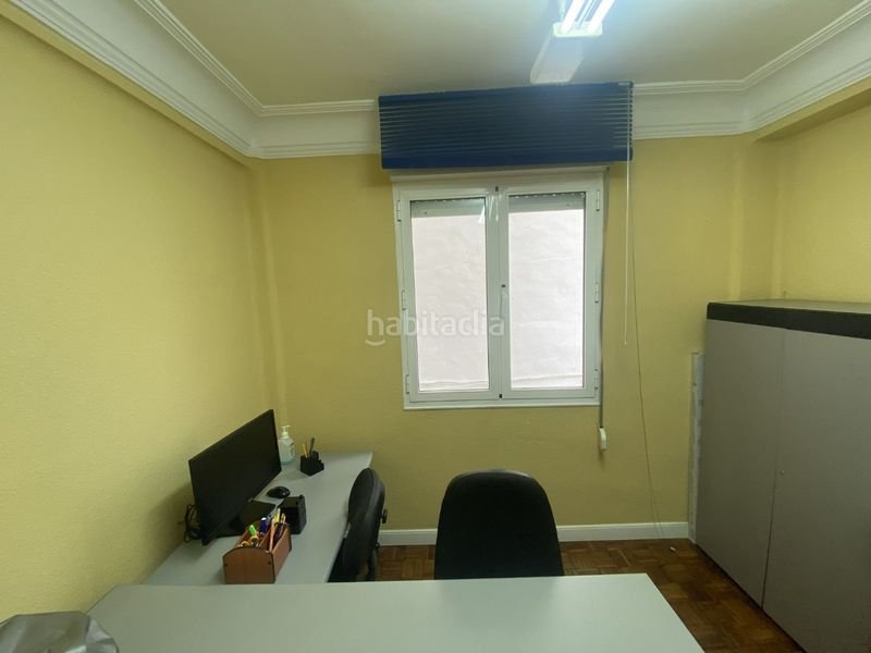 Foto 9d8f9446-abd7-492d-b342-541588dc3f4c. Pis a calle perines 7 a Cuatro Caminos Santander