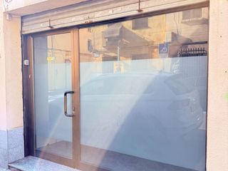 Lloguer Local Comercial a Sant felip 82. Local comercial a peu de carrer al masnou