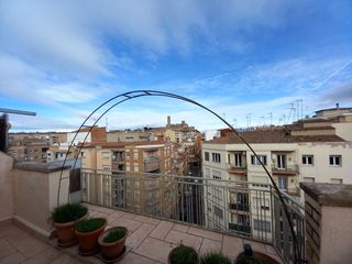 Ático en Avinguda de valència 5. Ático con vistas