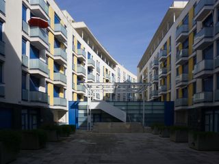 Etagenwohnung in Pirineus 13. Amplio y luminoso piso con gran terraza en la rápita: tu refugio